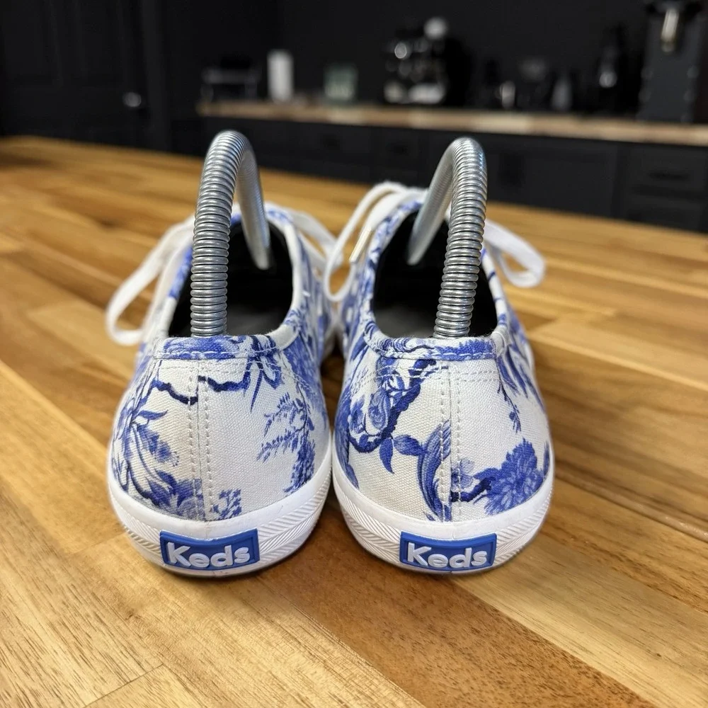 Keds Champion sneakers  Women's Size 9 With Blue and White Tree Toile pattern